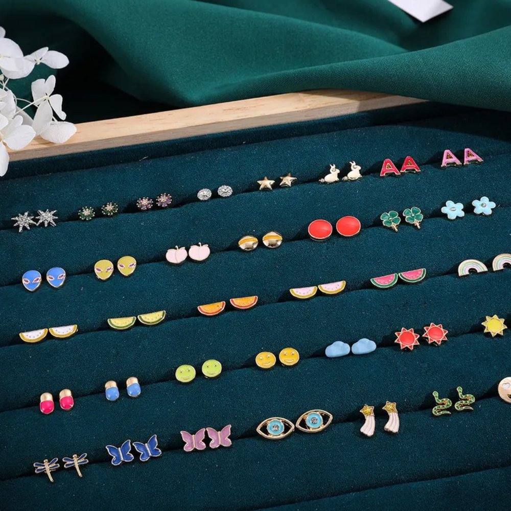 Small Blue & Gold Dragonfly Stud Earrings NEW - Picture 3 of 4